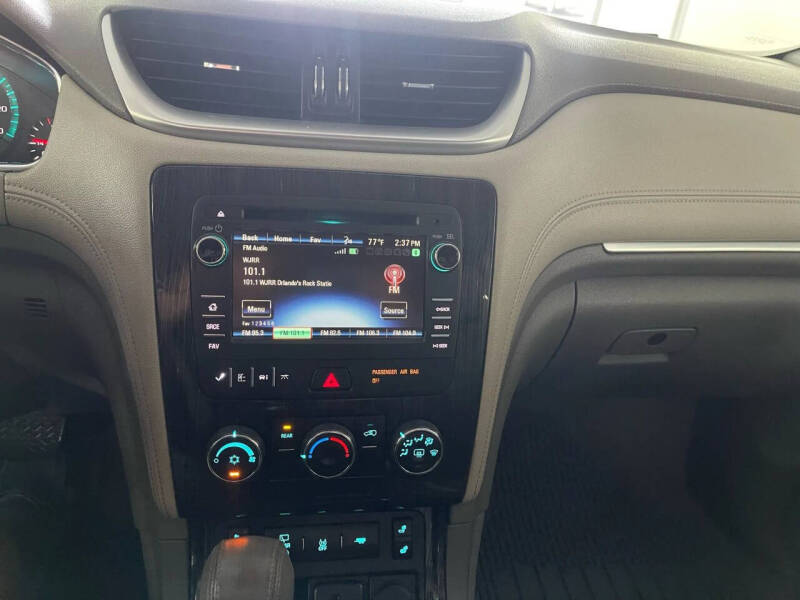 2017 Chevrolet Traverse LT