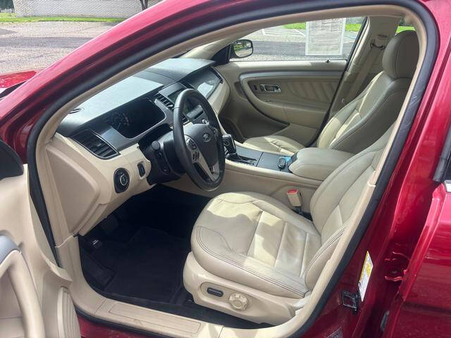 2017 Ford Taurus SEL