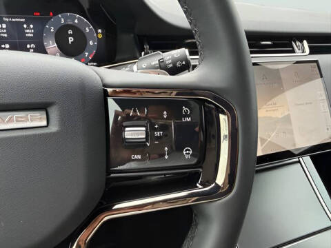 2025 Land Rover Range Rover Evoque P250 Dynamic SE