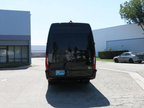 2019 Mercedes-Benz Sprinter Shuttle