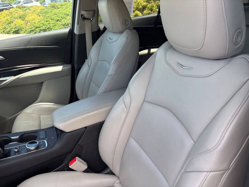 2022 Cadillac XT4 Luxury