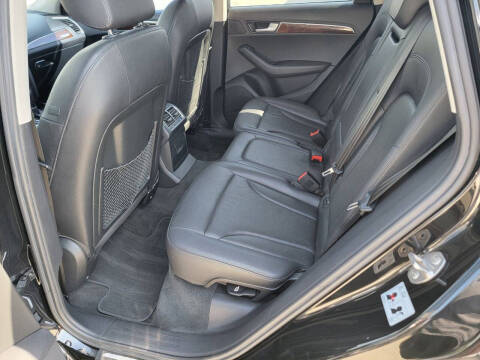 2012 Audi Q5 2.0T quattro Premium Plus