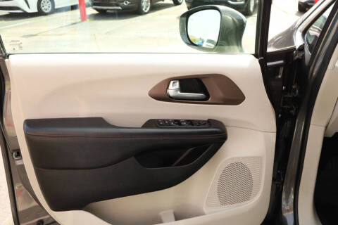 2018 Chrysler Pacifica Touring L