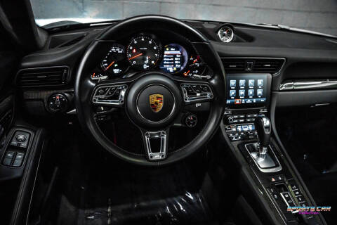 2017 Porsche 911 Carrera 4S