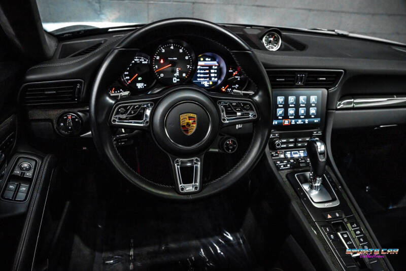 2017 Porsche 911 Carrera 4S