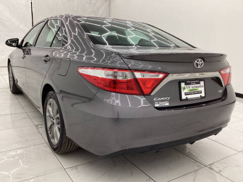 2016 Toyota Camry SE