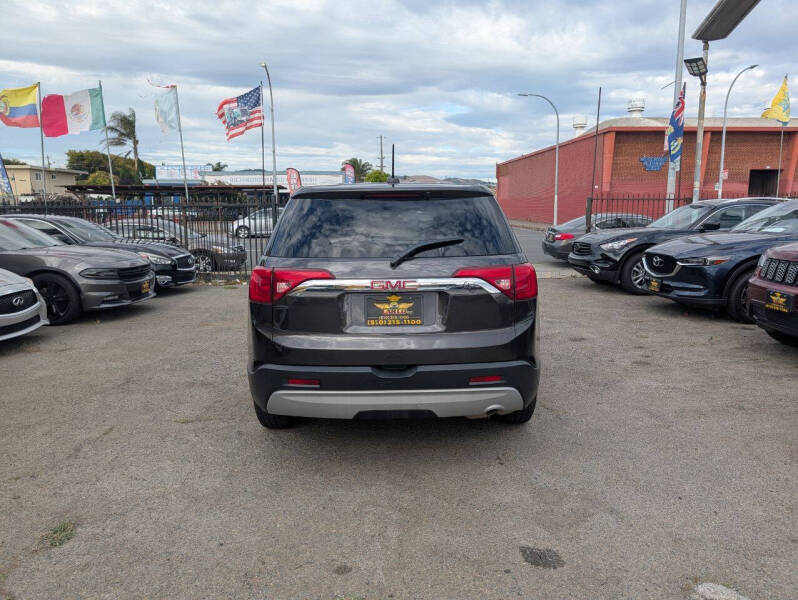 2017 GMC Acadia SLE-1