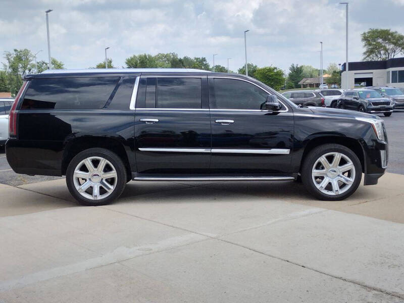 2019 Cadillac Escalade ESV Luxury