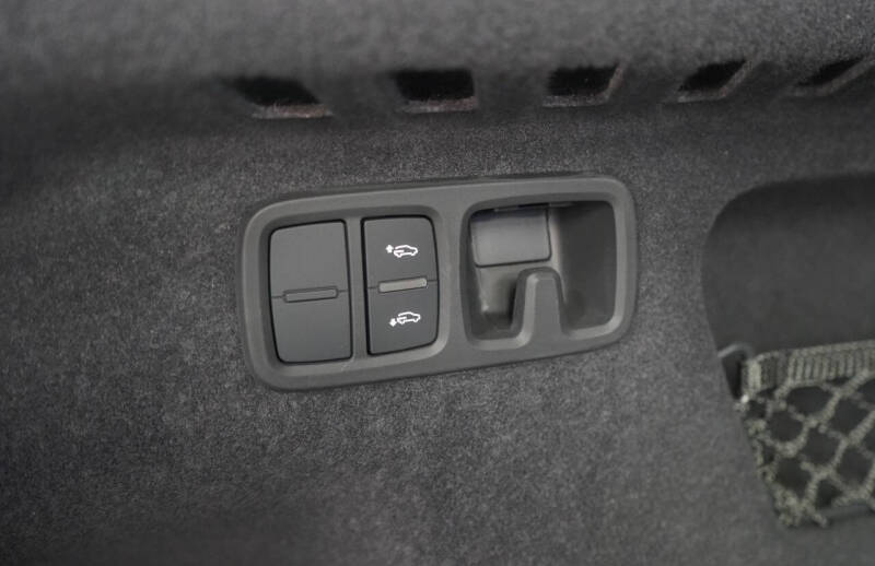 2023 Audi SQ8 4.0T quattro Premium Plus