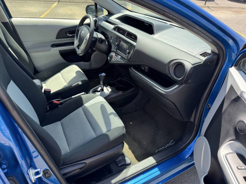 2014 Toyota Prius c Three