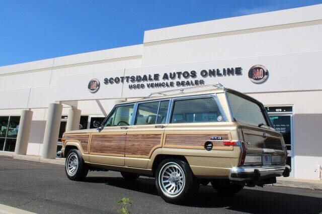 1990 Jeep Grand Wagoneer