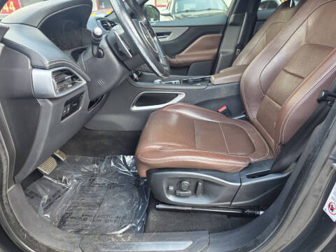 2017 Jaguar F-PACE S