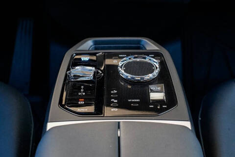 2025 BMW iX xDrive50