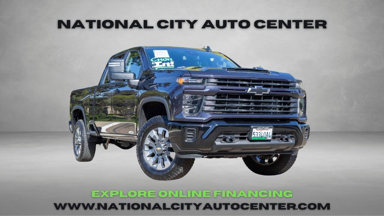 used 2024 Chevrolet Silverado 2500HD Custom 4x4 4dr Crew Cab LB