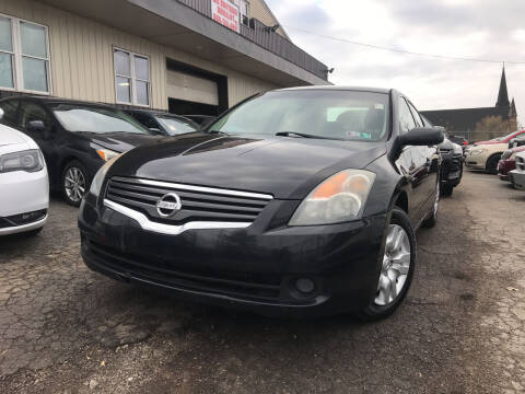 2009 Nissan Altima for sale at Six Brothers Mega Lot in Youngstown OH