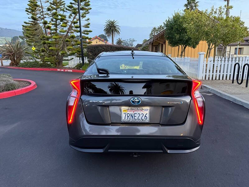 2016 Toyota Prius Three Touring