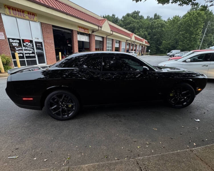 2019 Dodge Challenger SXT