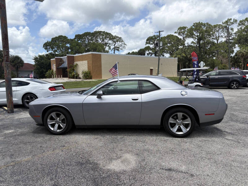2016 Dodge Challenger SXT