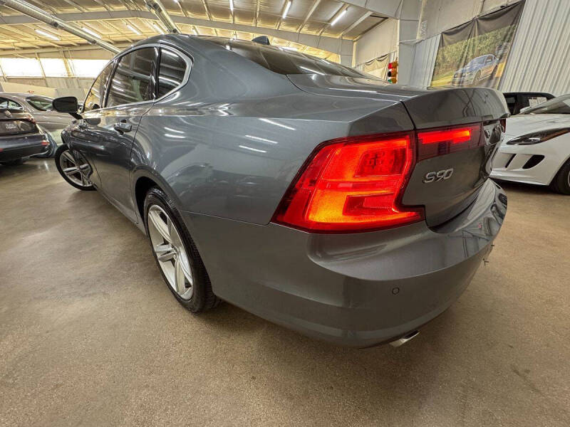 2018 Volvo S90 T5 Momentum