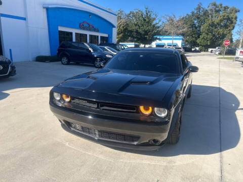 2015 Dodge Challenger SXT