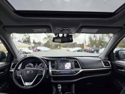 2015 Toyota Highlander Hybrid Limited Platinum