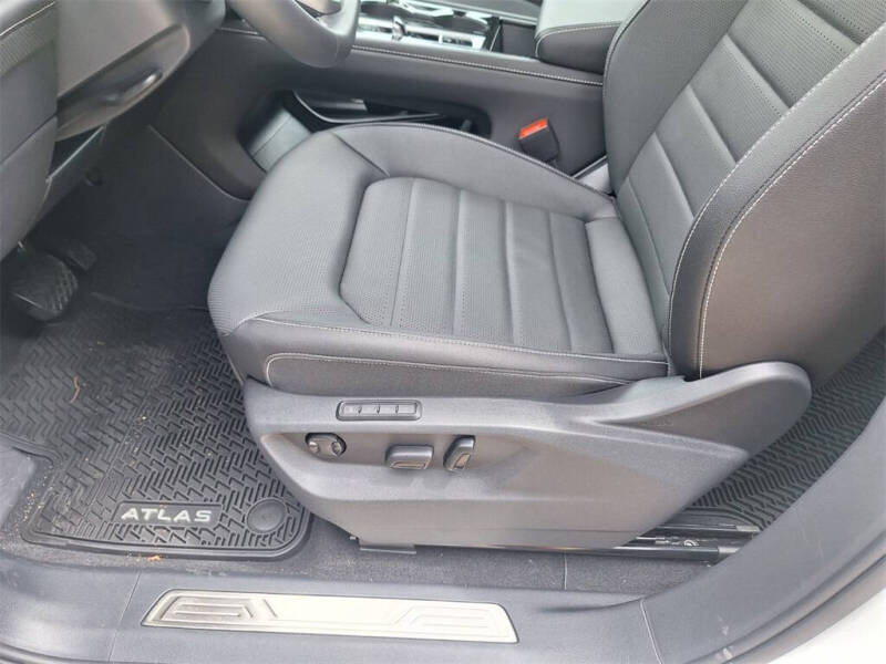 2025 Volkswagen Atlas SEL 4Motion