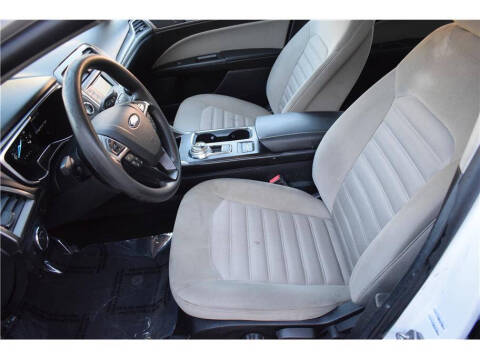 2017 Ford Fusion Hybrid S