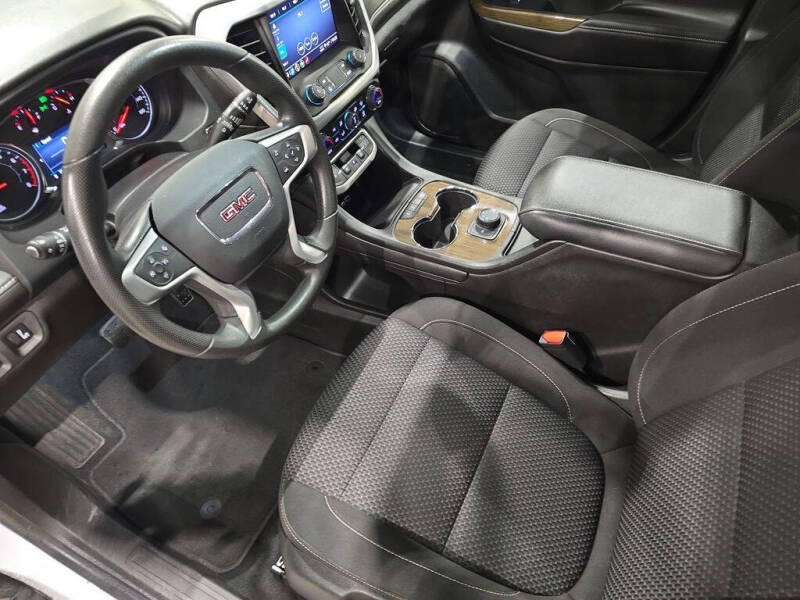 2023 GMC Acadia SLE