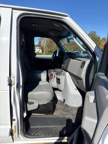 2012 Ford E-Series E-350 SD