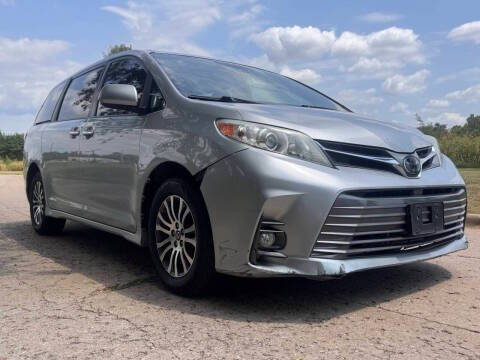 2020 Toyota Sienna XLE 8-Passenger
