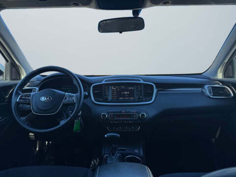 2020 Kia Sorento LX