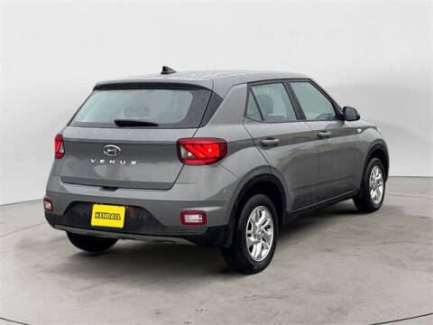 2022 Hyundai Venue SE