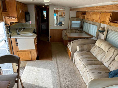 2002 Workhorse W22