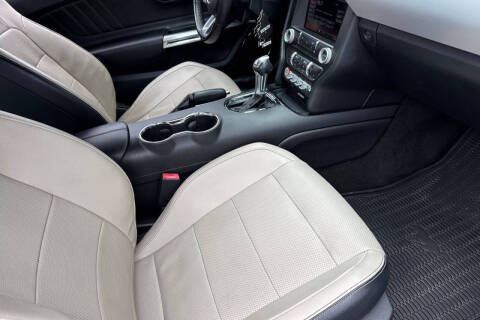 2015 Ford Mustang EcoBoost Premium