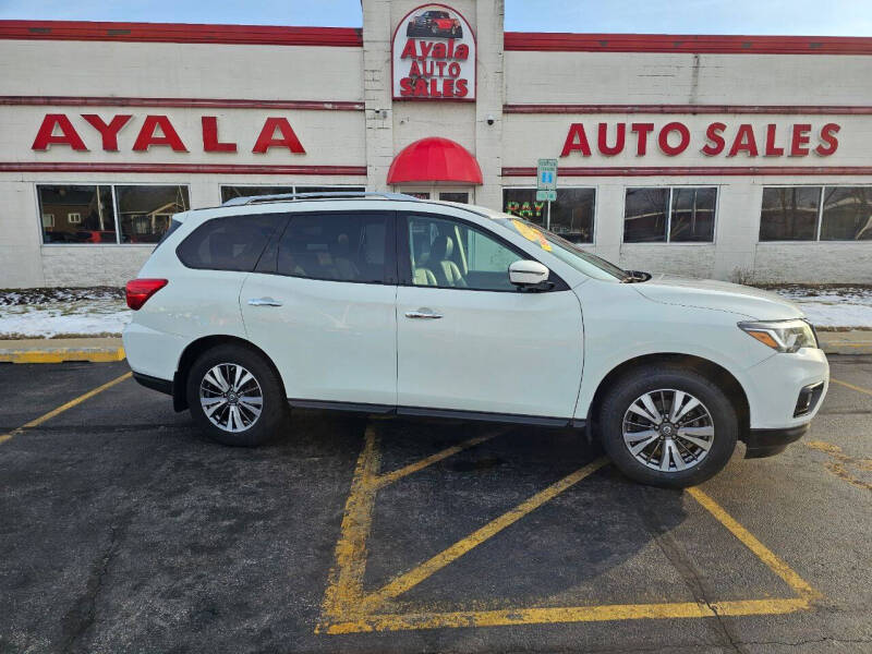 2017 Nissan Pathfinder SL