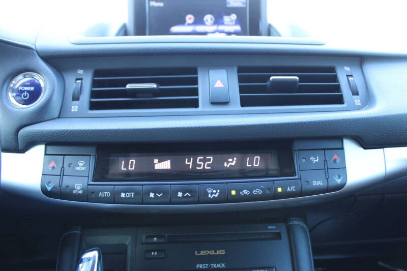 2013 Lexus CT 200h