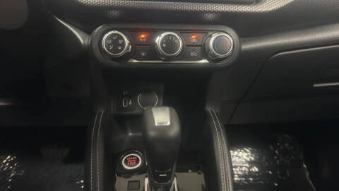 2019 Nissan Kicks S