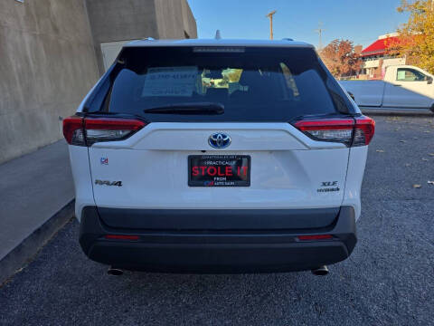 2022 Toyota RAV4 Hybrid XLE