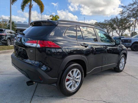 2024 Toyota Corolla Cross LE