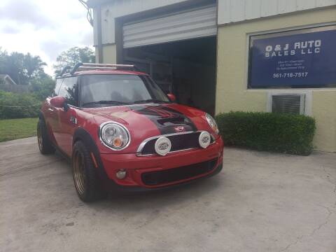 2013 MINI Hardtop for sale at O & J Auto Sales in Royal Palm Beach FL
