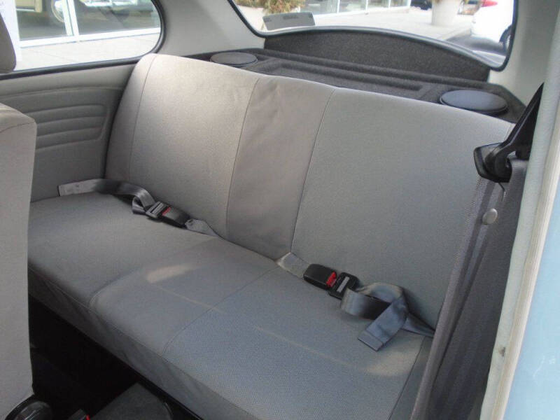 2004 Volkswagen Beetle