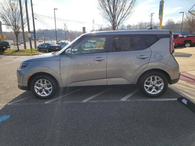 2023 Kia Soul LX
