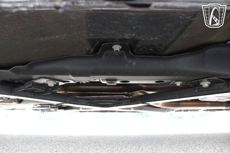 2005 Ford Thunderbird Deluxe