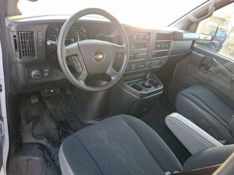 2023 Chevrolet Express 2500