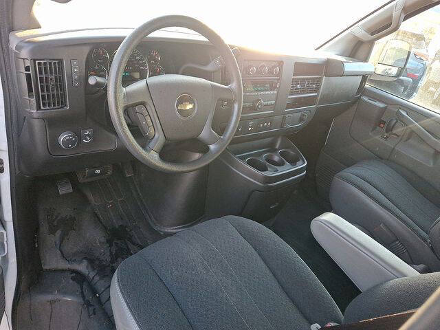 2023 Chevrolet Express 2500