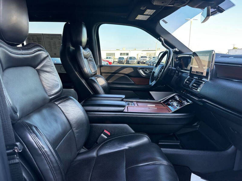2020 Lincoln Navigator L Reserve