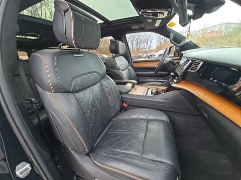 2022 Jeep Grand Wagoneer Series III