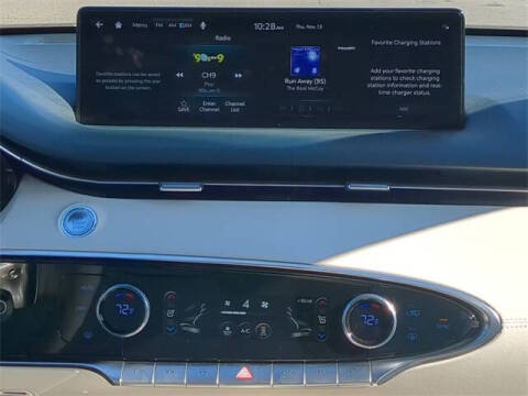 2023 Genesis Electrified GV70