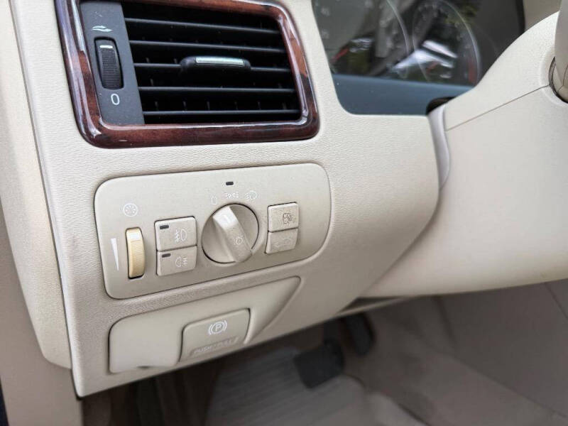 2008 Volvo V70 3.2
