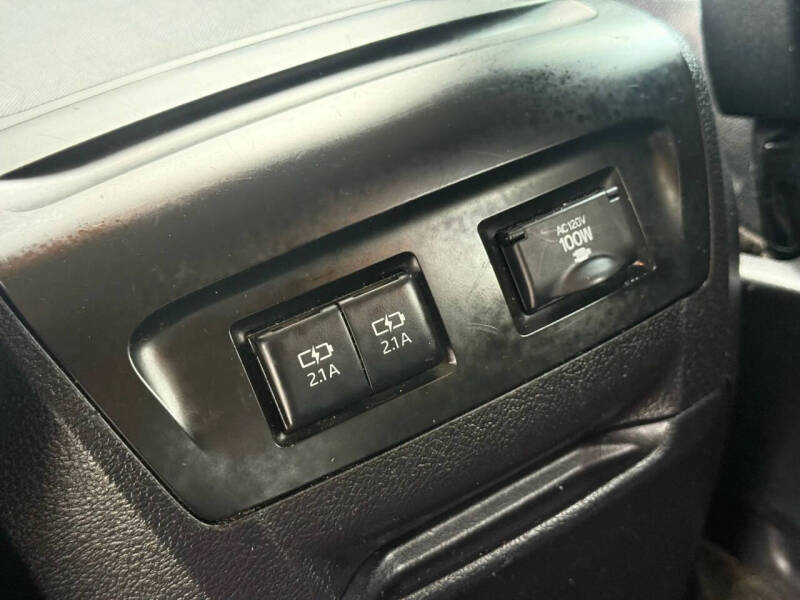 2019 Toyota Sienna SE Premium 8-Passenger